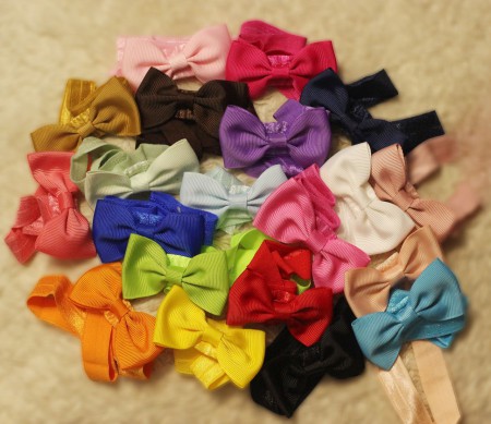 Fita de cabelo  para bebé. 0,75€ cada ou 3 fitas por 2€.  Portes de envio em correio registado: 1,85€ / correio normal: 0,90€.  Ref.: FDCRN2